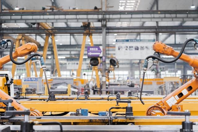 全面发力，未来我国工业机器人市场规模或超千亿