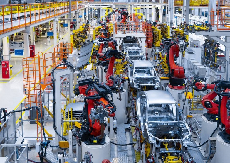 工信部:推动人工智能全方位赋能新型工业化 深化5G+工业互联网规模化应用