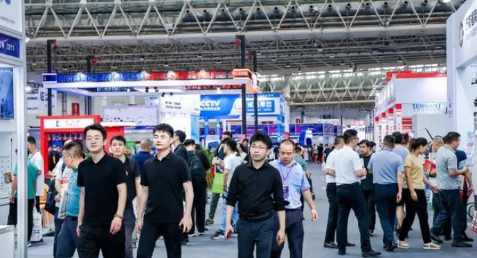 未来工厂·沉浸起航：2025中国机博会与武汉工博会，打开制造的下一扇窗